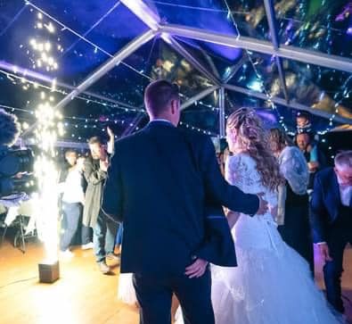 Animation Dj sur le 04 et 05. Disco mobile. fête de village. prestation dj avec mg animation. Mariage. anniversaire