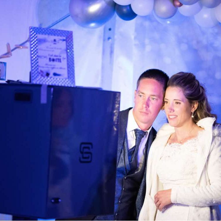 Location photobooth sur 04 et 05, matériel  professionnel français . Sur digne les bains, gap, seyne, sisteron ...